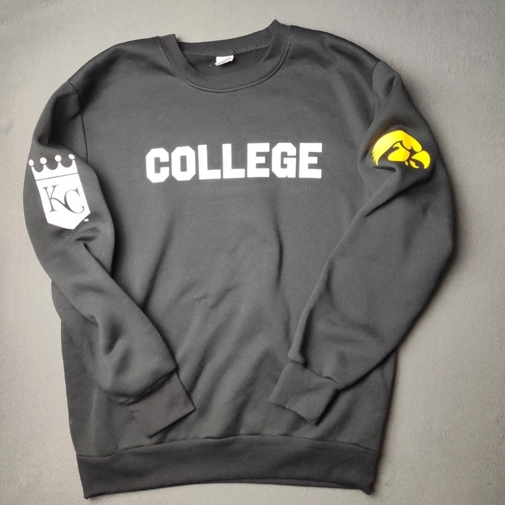Kansas City Royals Iowa Hawkeyes Shirt Large‎ NCAA College Crewneck Pullover